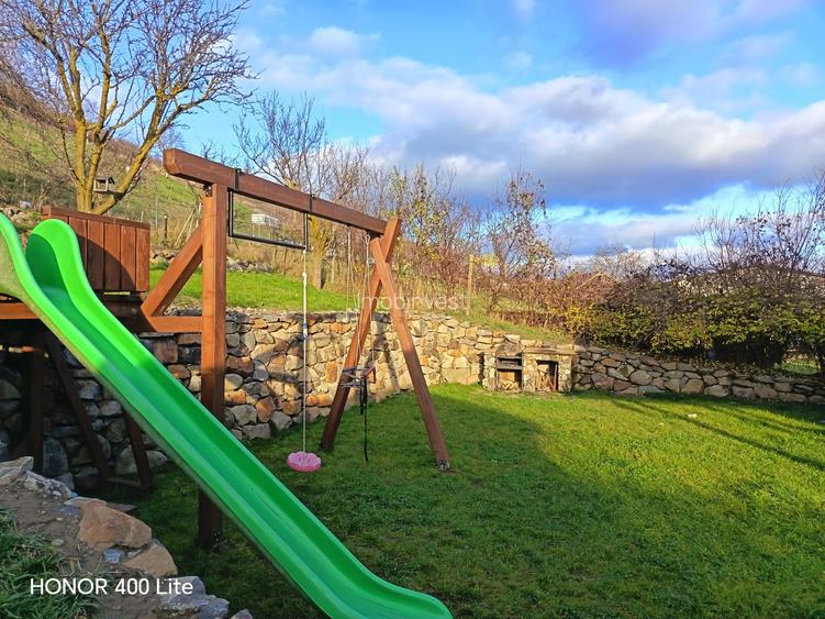 Vand casa 5 cam. deosebita in Curteni - 9