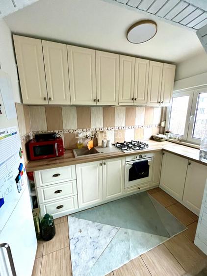 Renovat, Etaj Intermediar, Pozitie Excelenta - 4