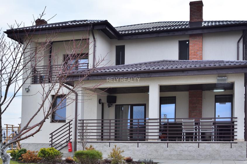 Vanzare vila deosebita, D+P+M Bacu / Joita, teren: 1.100 mp, comision 0% - 2