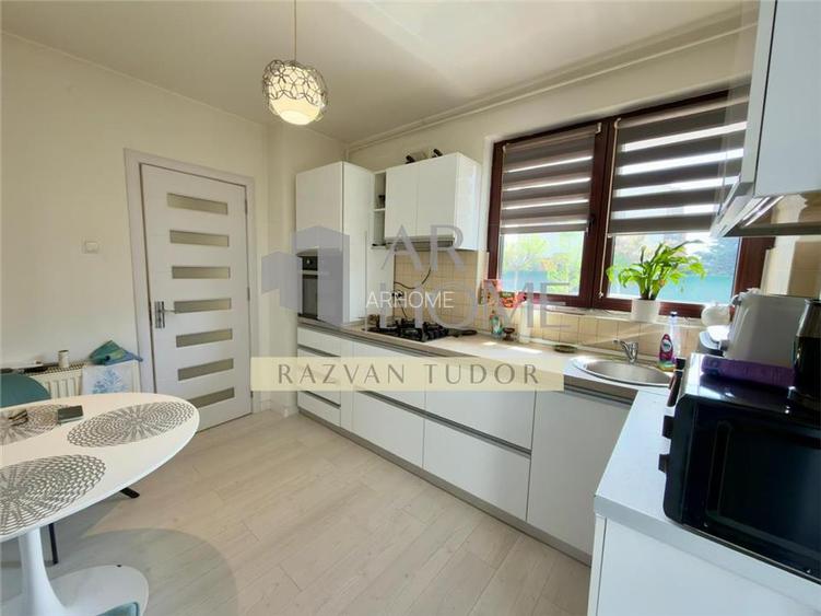Casa 4 camere , parcare inclusa , Albert , Ploiesti - 16