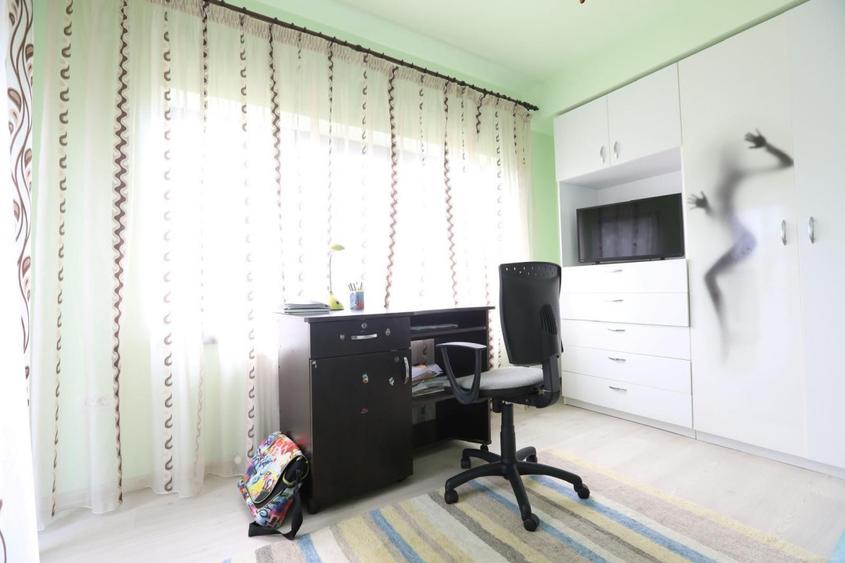 Imobil rezidential cu 5 camere de inchiriat/ Constanta central - 7