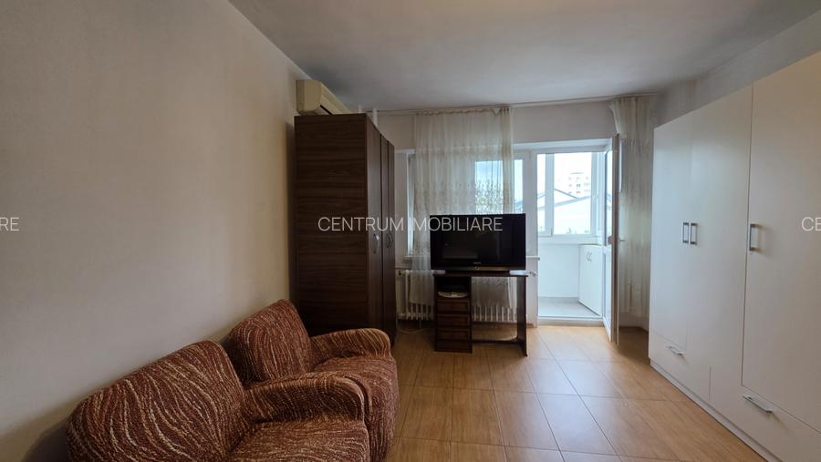 Garsoniera Mihai Bravu * Metrou Obor * bloc mixt - 2