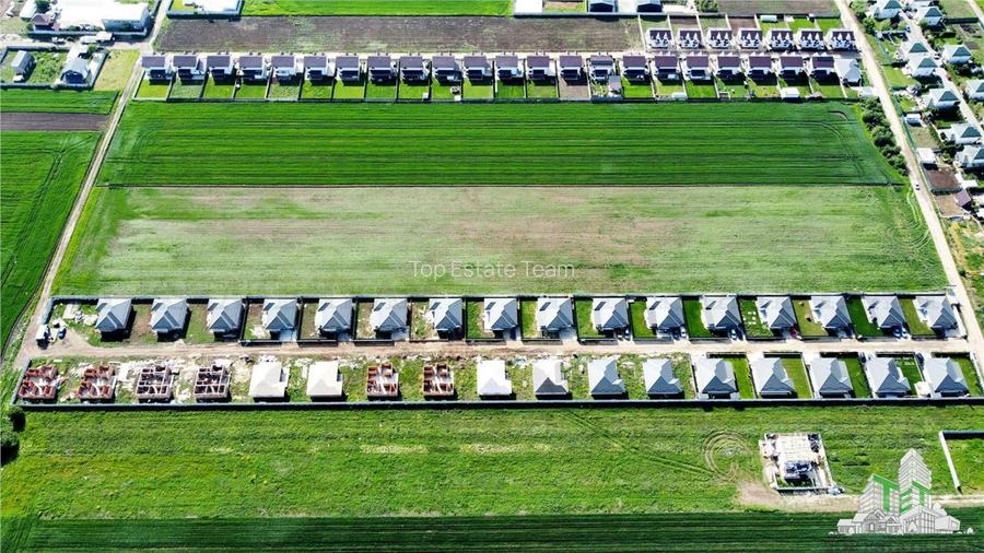 Teren 2.5 ha cu proiect pentru 60 case la 20 minute de Bucuresti - 2