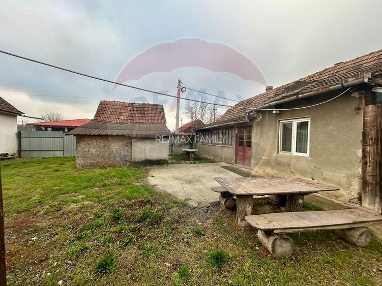 Casă de vanzare cu teren 680mp in Salonta - 8