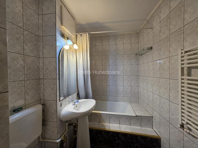 Apartament 4 camere de vânzare SU 78 mp, 2 bai - Simeria 2, Jud. Hunedoara - 6