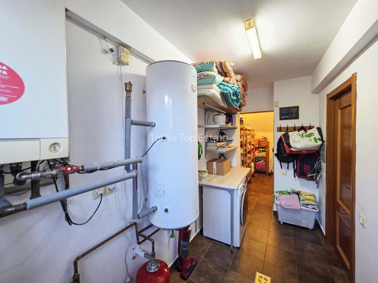 Vila de vanzare P+E cu 4 dormitoare - zona Inel 2 - spatioasa si eleganta. - 18