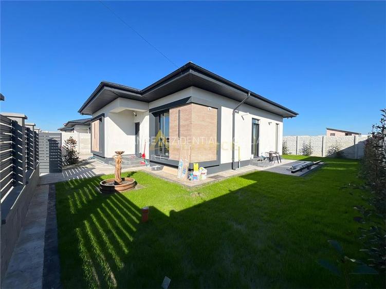 Casa individuala - 4 camere - 2 bai - la 10 min de RATB - 2