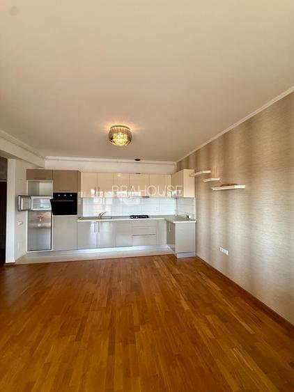 Apartament 3 camere de vanzare, Tractorul, parcare subterana - 8