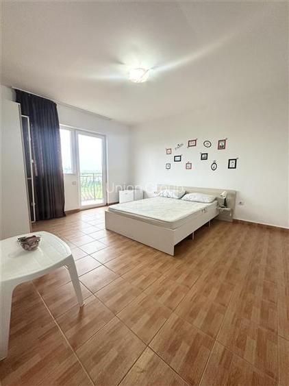 Afacere la cheie - Pensiune 11 camere si 11 bai - Costinesti - 4