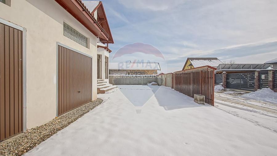 COMISION 0%| Casă individuală | 2 garaje | 192 mp utili | 847 mp teren - 5