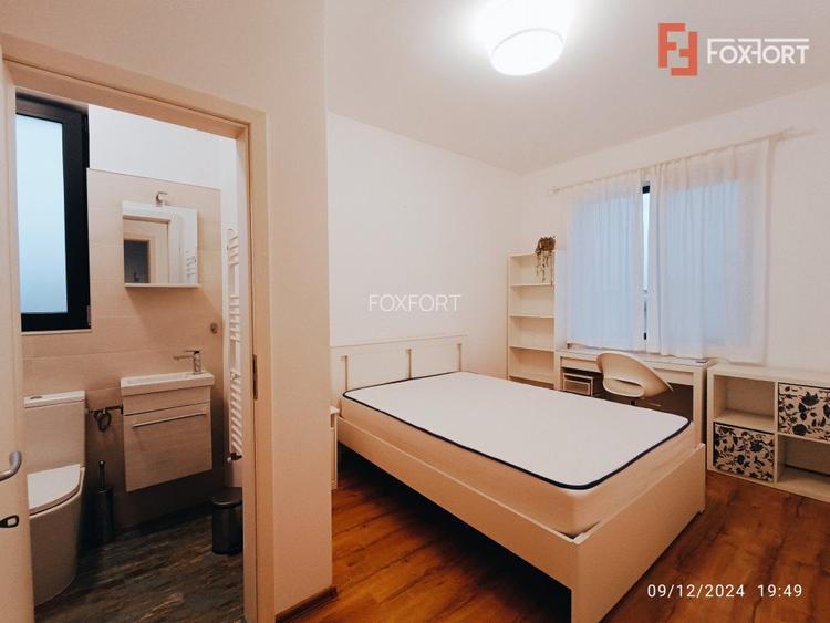 Casa tip triplex cu priveliste de vis in Giroc - V7245 - 7