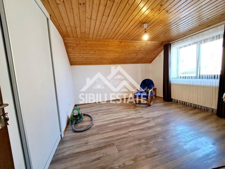 Casa Sibiu cu pivnita si garaj, curte mare - 23