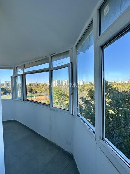 Drumul Taberei, vis a vis Auchan, bloc cu BRD an 1980 - 11