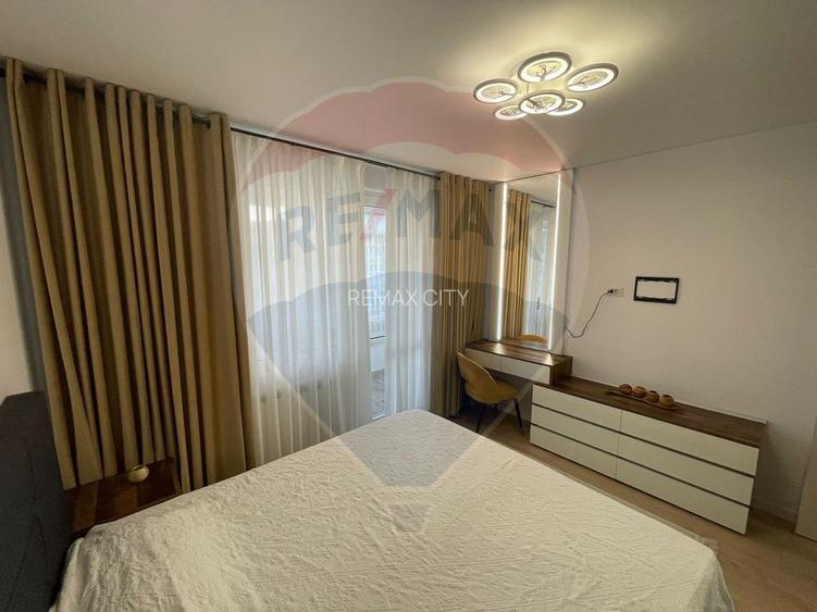 Apartament cu 3 camere de închiriat în zona Precista - 18