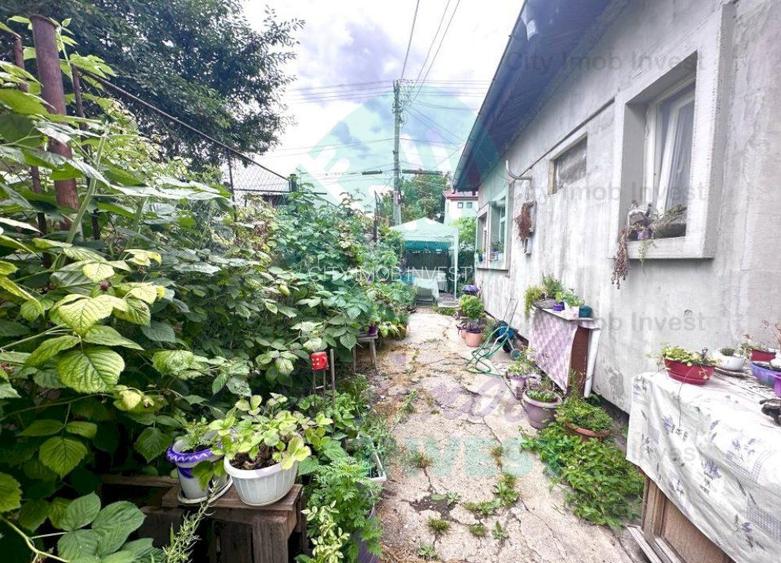 Casa singura la curte  - 7 minute de metrou - 7