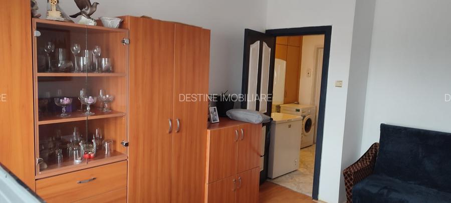 Apartament cu 1 camera ,decomandat , mobilat si renovat recent - 3