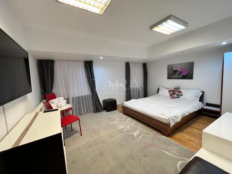 Apartament cu 5 camere de vânzare, zona Ultracentrala - 6