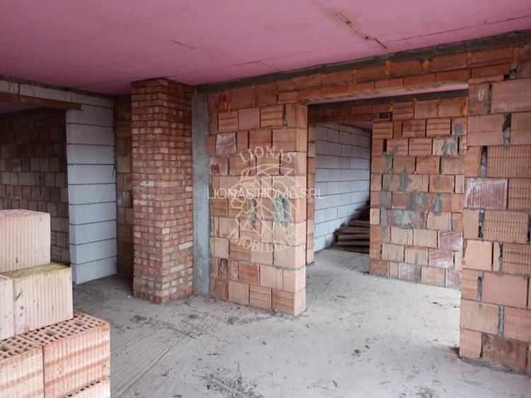 Casa la rosu 212 mp-terasa 25 mp-balcon 11 mp-teren 1034 mp-Teaca - 2