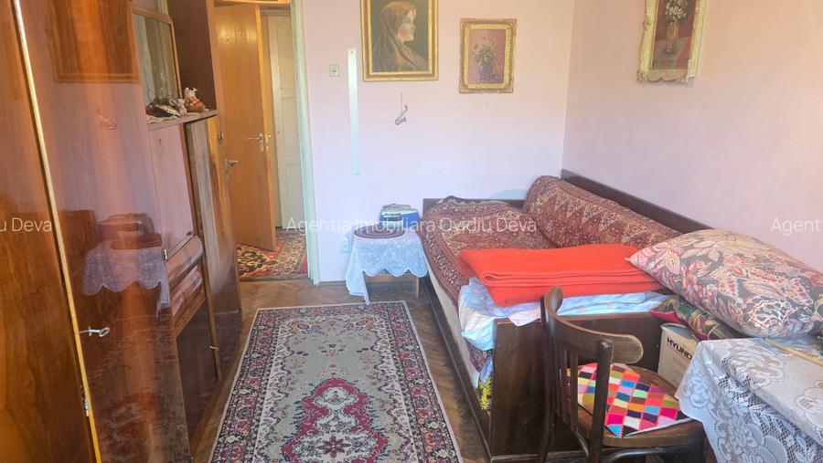 Vand apartament 3 camere decomandat in Deva, Narciselor, (Piata Centrala), et 2 - 9