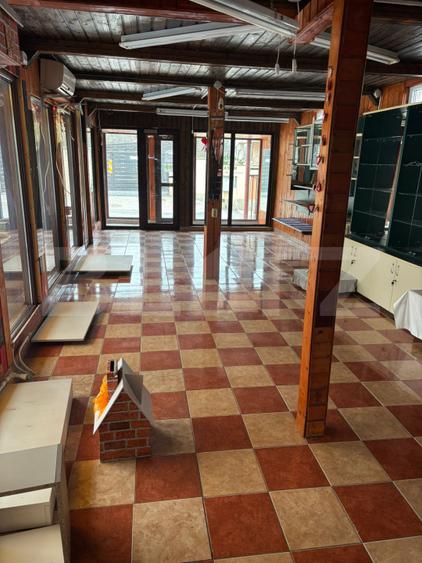 Spatiu comercial, 200 mp, parter, zona Catedralei