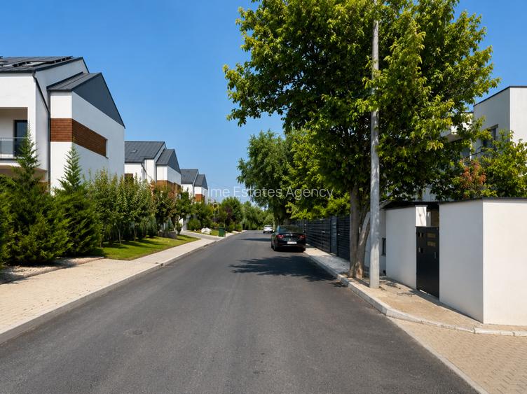 Vila tip duplex complet renovata 2026,  Sidney Residence Tunari - 24
