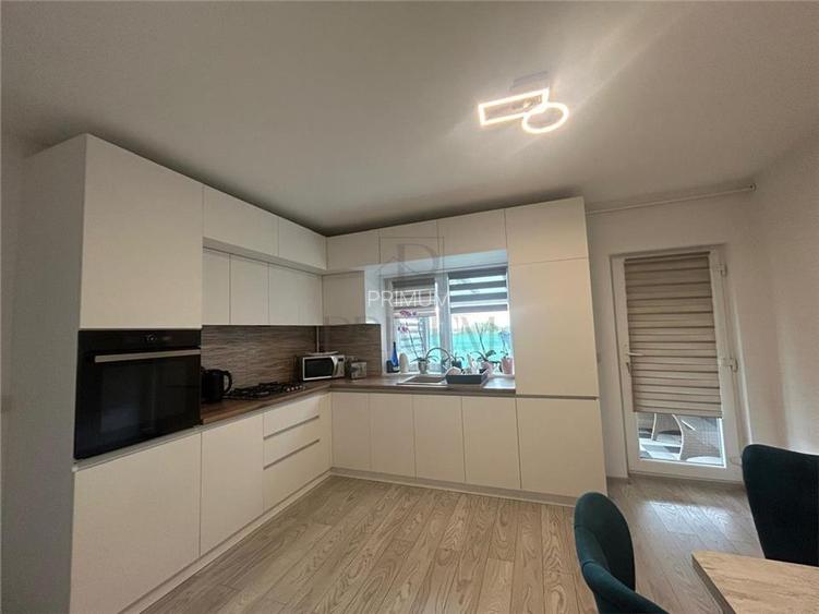 Duplex despartit prin camera tehnica - mobilat utilat - teren 422 mp - 7