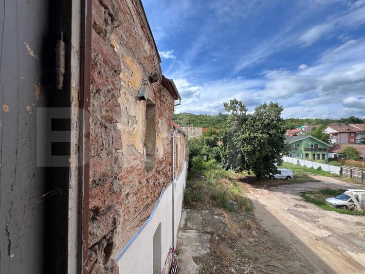 Hotel cu 44 camere, renovabil, poziționat ultracentral – oportunitate - 16