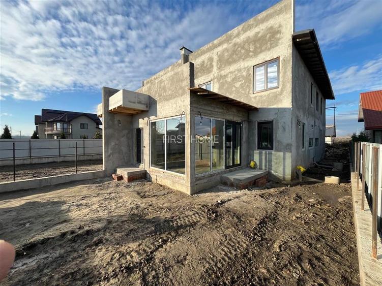 Vila P+1 duplex de vanzare in Vanatori cu utilitati - 3