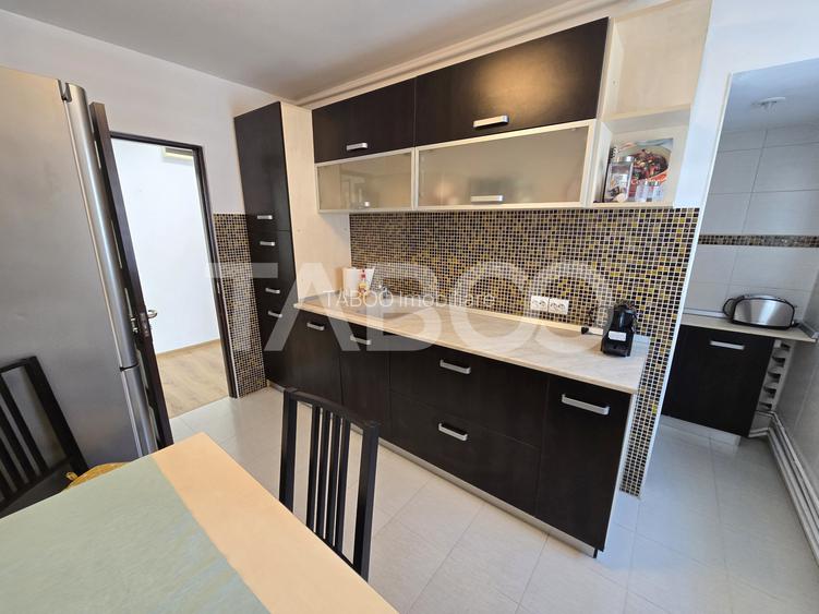 Apartament 3 camere decomandat renovat 2 bai 2 balcoane Turnisor Sibiu - 10