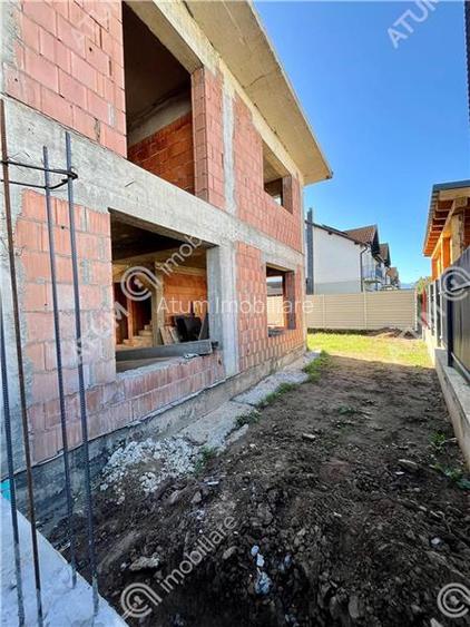 Casa cu 4 camere 2 bai si teren de 230 mp Selimbar - 12