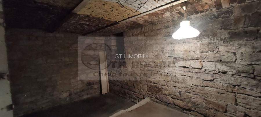 APARTAMENT ULTRACENTRAL , PIATA UNIRII, CUZA VODA 70 MP PLUS CURTE - 44