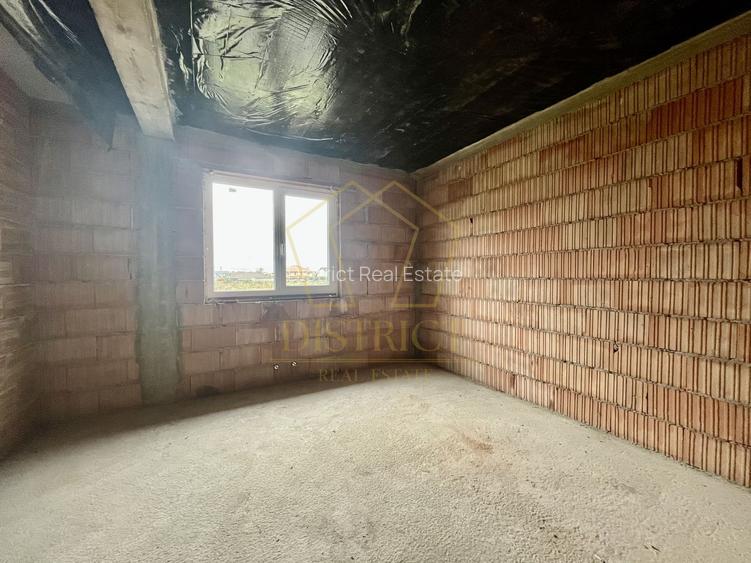 Duplex cu 4 camere | Despărțit prin camera tehnica | Mosnita Noua - 4