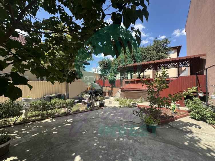 Vilă cu piscină și teren 563 mp, Dristor - 2