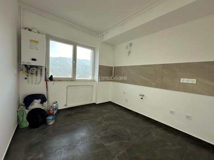 Apartament de 2 camere, 53,39 MP, balcon , zona Urusagului - 7