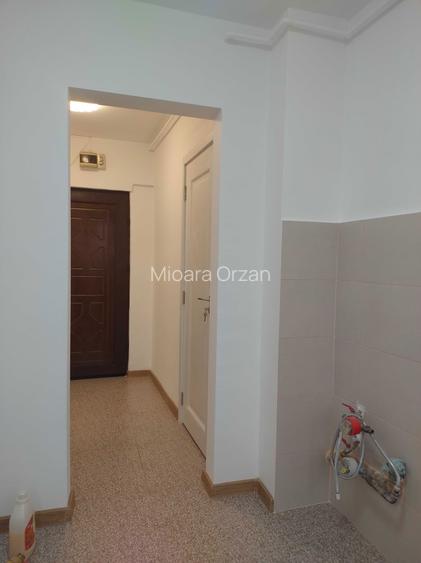 Dristor-Camil Ressu, ap.2 camere ,etaj 5/ 10 - 7