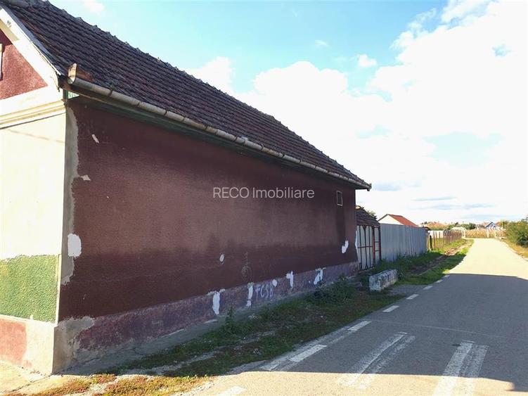 Casa cu teren in Cefa cu dublu front stradal - 9