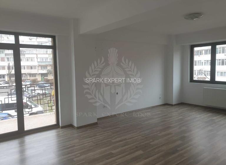 SPATIU BIROURI // ETAJUL 1 // 5 CAMERE - 5