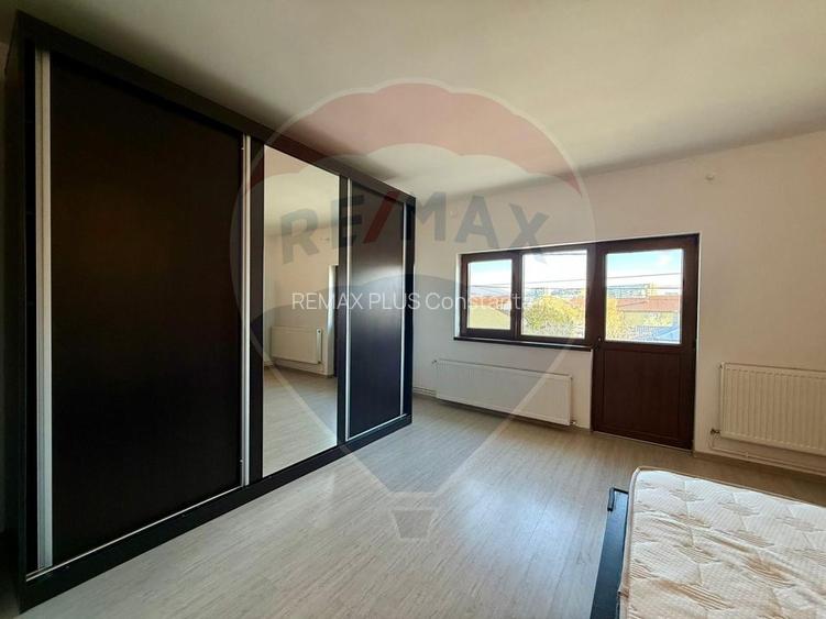 Casa cu teren de inchiriat in Palazu Mare - 10