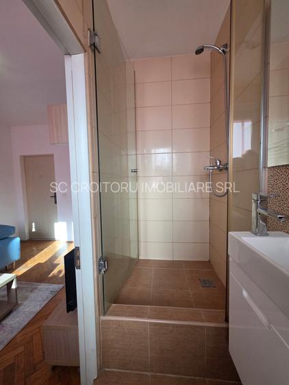 ROMANA - Garsonieră cochetă de închiriat – fix în centrul acțiunii ! Centrala! - 11