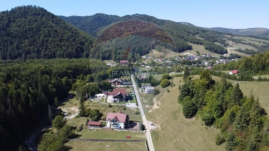 Pensiune cu 14 camere de vânzare Bucovina lângă pârtia Pojorata Malini - 21