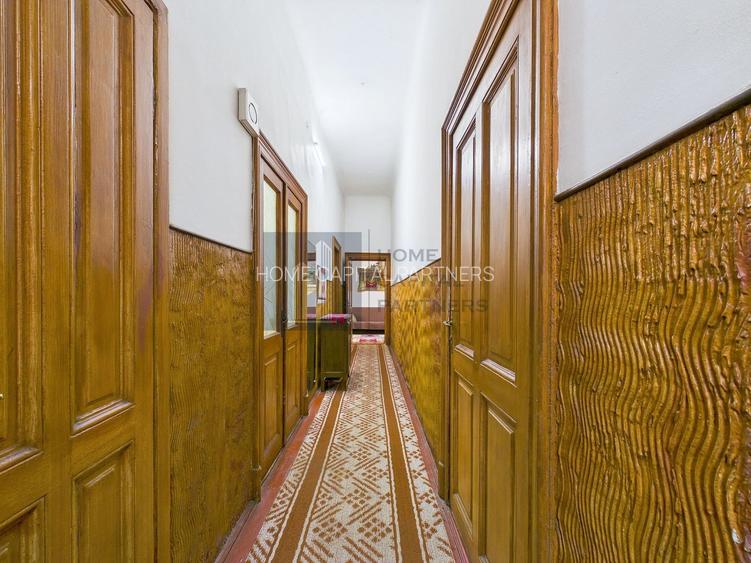Casă interbelică — Zona Foișorul de Foc, Sector 2 - 11