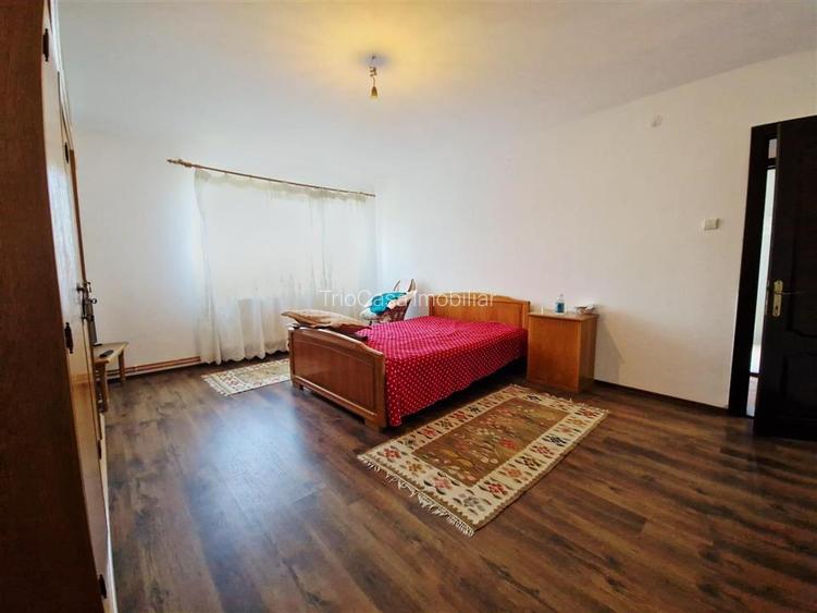 CASA P +E , 5 camere -Cosoveni - 9