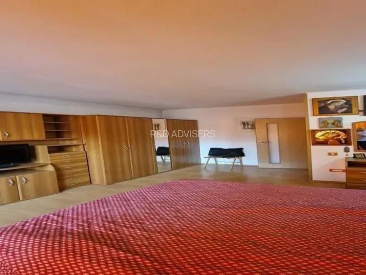 Descoperă Potențialul Casei Spațioase cu 6 Camere în Zona Viilor, București - 12