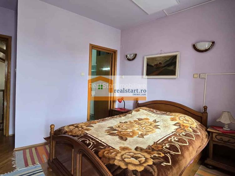 Vedere padure, panouri solare si fotovoltaice, pompa de caldura,  semineu - 31