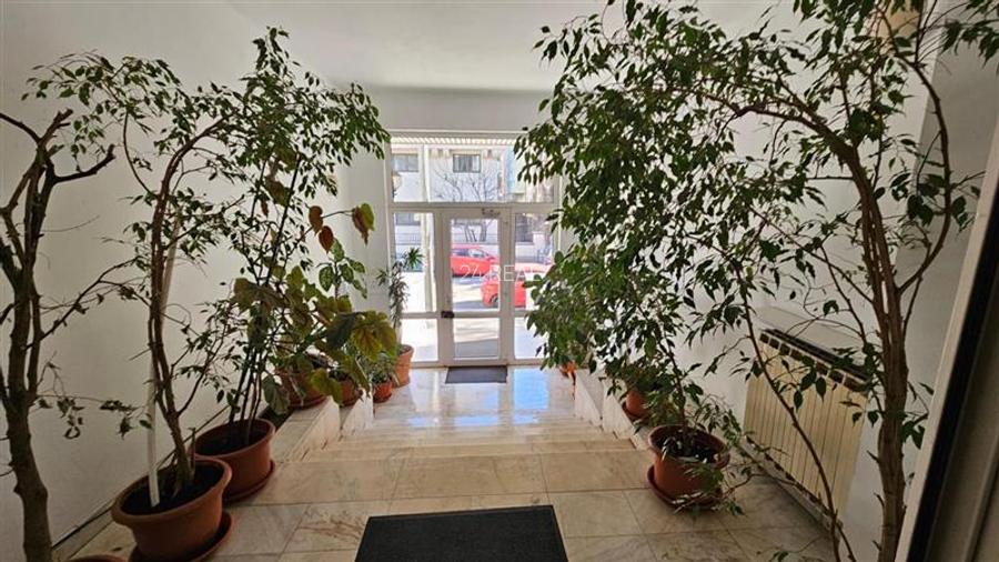 Vanzare birou langa Herastrau/Arcul de Triumf parter 400 mp - 12