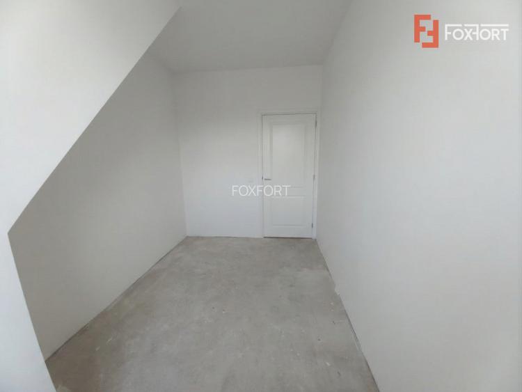 Duplex modern cu 5 camere si 2 bai in Ghiroda - 11