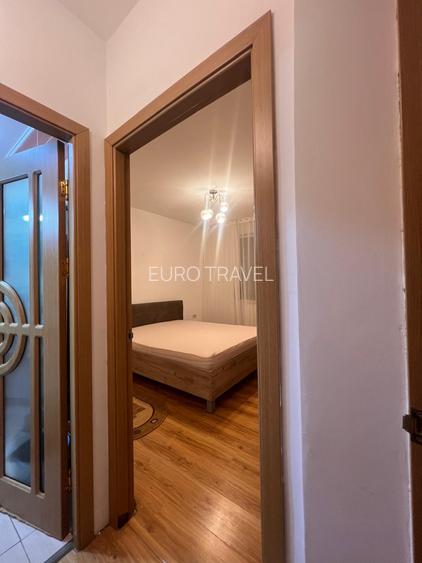 apartament modern, curat, centrala gaz, loc parcare , Tomis 2-Spital , 450 euro - 11