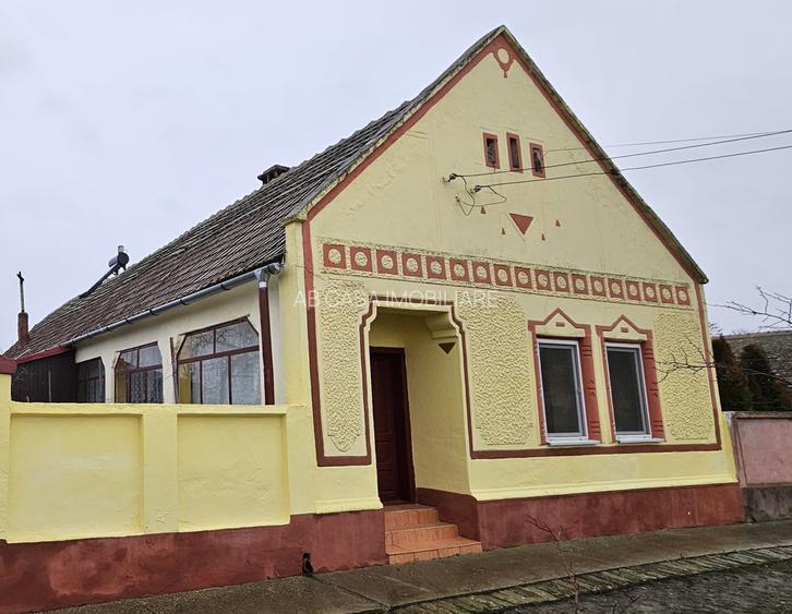 Casă individuală, cu 3 camere, în localitatea Ivanda, la 30 km de Timișoara - 2