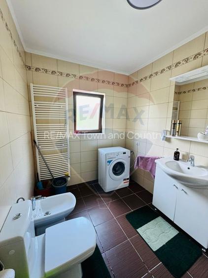 Casă / Vilă cu 4 camere de vânzare - 16