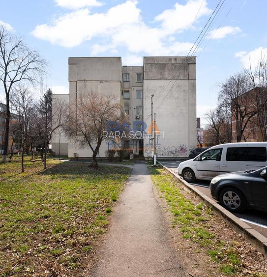 Apartament 3 camere, etaj 1 – zona ultracentrala (Starea Civila) - 2